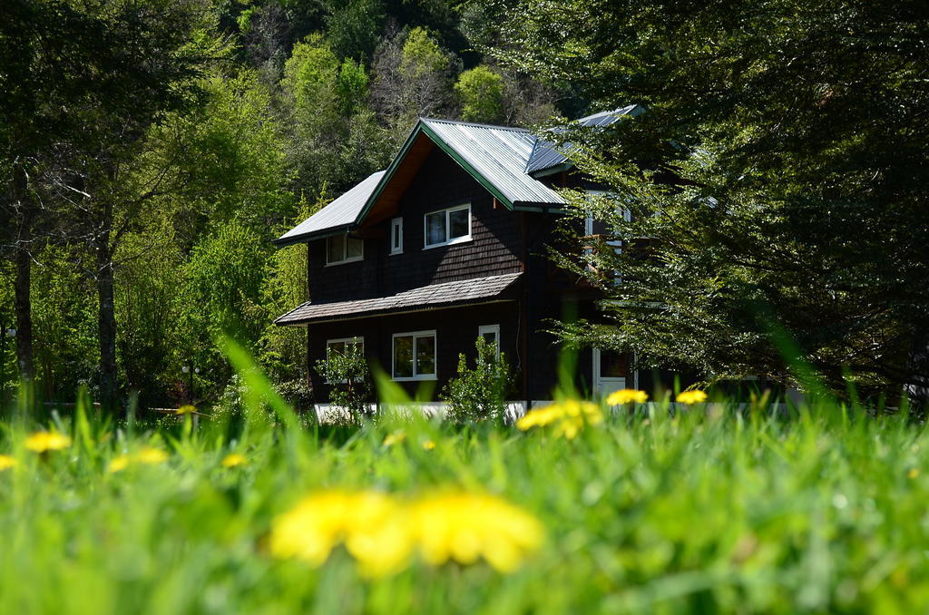 Hotel Salto Del Carileufu Pucon Exterior photo